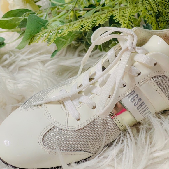 Looks like new shoes - Picture 2 of 5